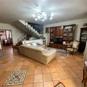Porzione di Casa In Vendita a Prato