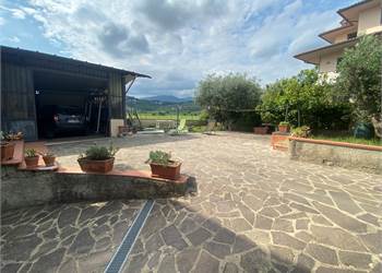 Terratetto con Magazzino 