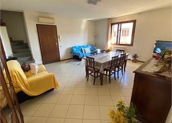 Appartamento Duplex 5 Vani con Garage