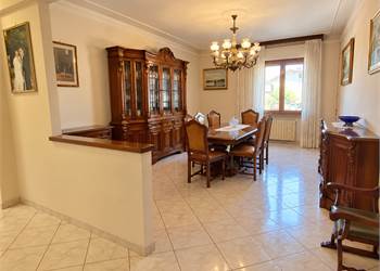Chiesanuova: Appartamento 5 Vani con Garage